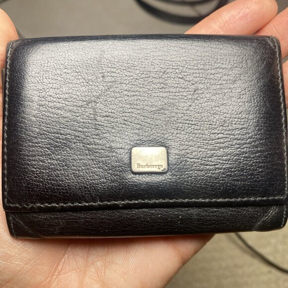 Authentic Burberry of London Wallet Coin Card Purse Leather EUC Clean - Picture 1 of 8